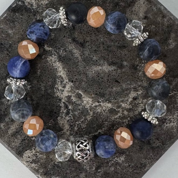 Hand Crafted Sodalite Beaded Stretch Bracelet Blue Salmon 6.75” 8mm NWT - Picture 11 of 11